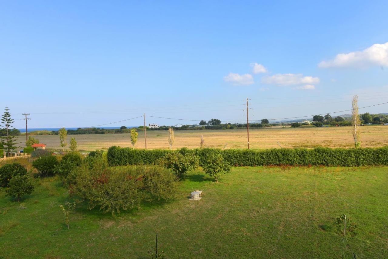 Stelia Luxury Apartments Kalavárda Buitenkant foto