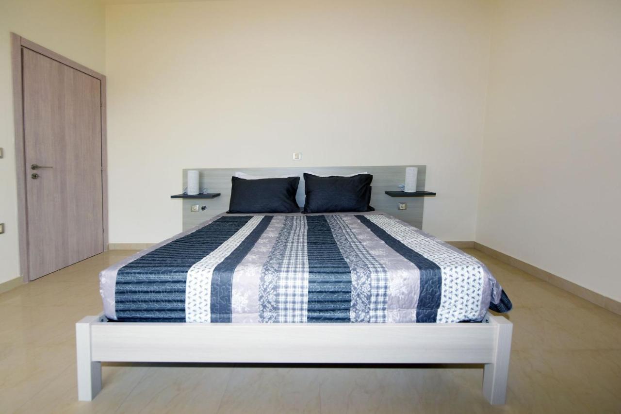 Stelia Luxury Apartments Kalavárda Buitenkant foto