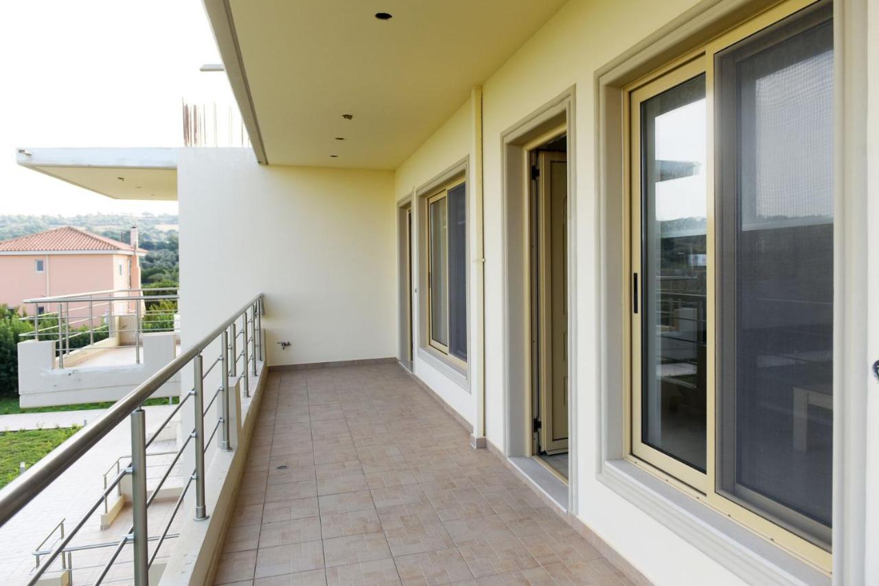 Stelia Luxury Apartments Kalavárda Buitenkant foto