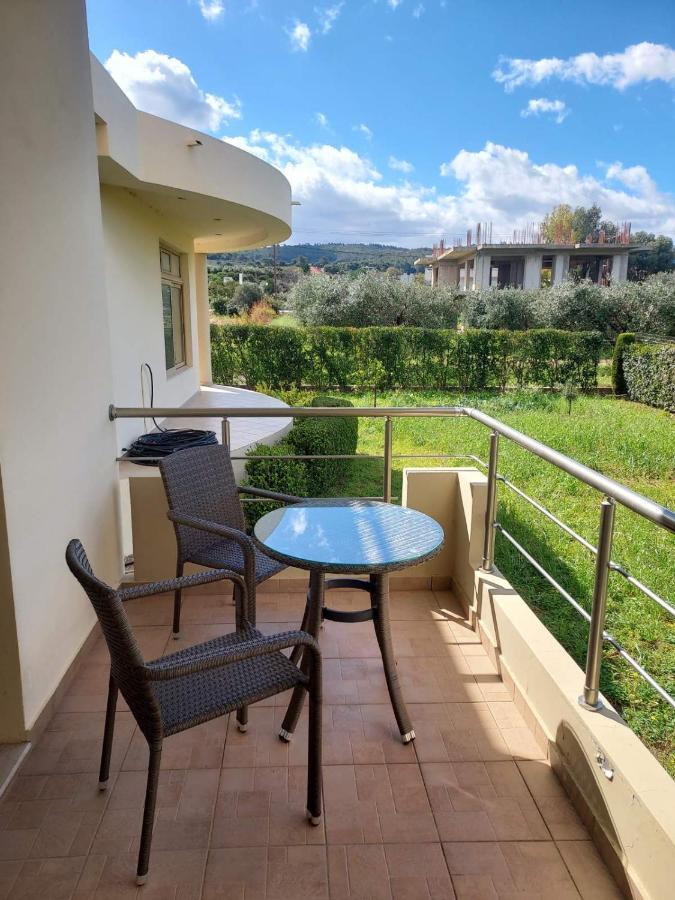 Stelia Luxury Apartments Kalavárda Buitenkant foto
